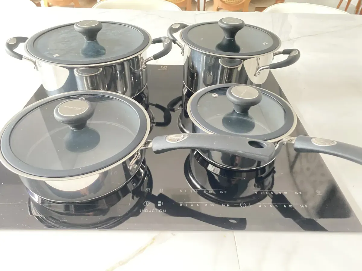 Foto do Jogo de panelas Tramontina Solar Ceramic é Boa